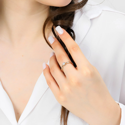 Pierścionek z białego złota 585 z brylantem 0,27 ct VS/G 2