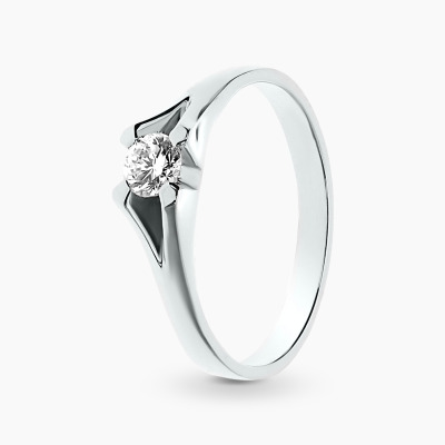 Pierścionek z platyny z brylantem 0,21 ct