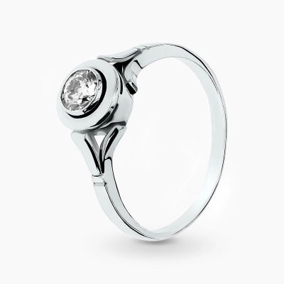 Pierścionek ręcznie wykonany z platyny z brylantem 0,40...