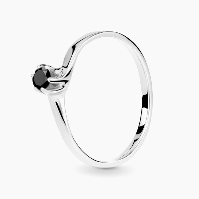 Pierścionek białe złoto 585 Roma z czarnym diamentem 0,28 ct