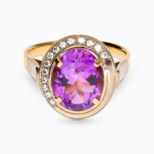 Pierścionek z żółtego złota 585 z ametystem 3,15 i brylantami 0,12 ct