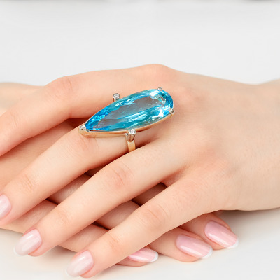 Pierścionek dwukolorowe złoto 585 z brylantami 0,06 ct i... 2