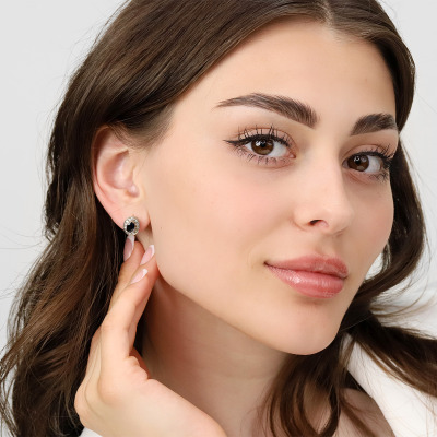 Kolczyki dwukolorowe złoto 585 z szafirami 1,40 ct i... 2