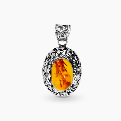 Zawieszka z oksydowanego srebra z bursztynem bałtyckim