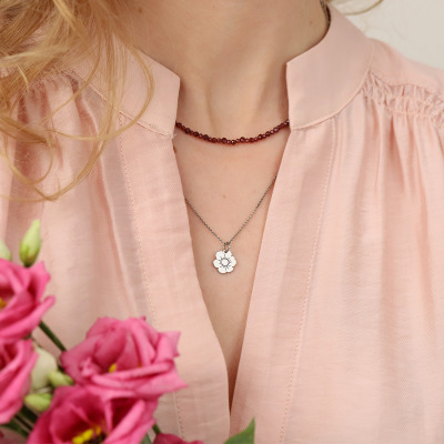 Zawieszka Flower Garden srebrna platynowana z kwiatem 2