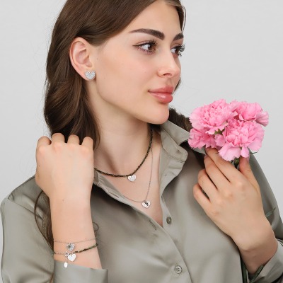 Naszyjnik Flower Garden srebrny platynowany z sercem i... 2