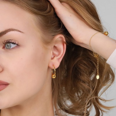 Kolczyki Sphere koła srebrne pozłacane z kulką 2