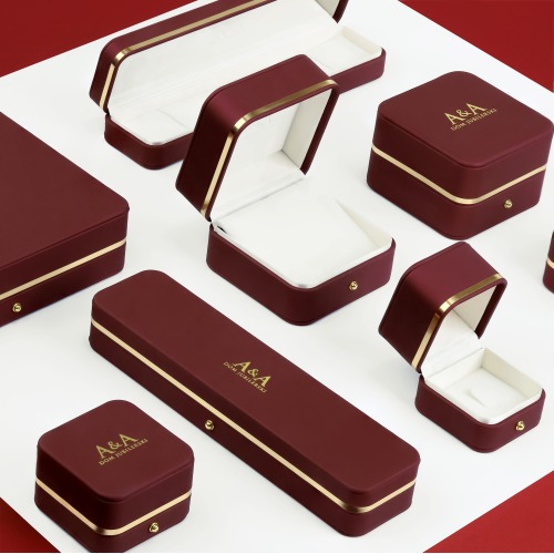 Zawieszka Portofino żółte złoto 585 z rubinem 0,57 ct