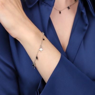 Bransoletka Konstelacje srebrna platynowana ze spinelami... 2