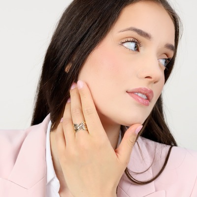 Pierścionek okazały z żółtego złota 585 przeplatany 2