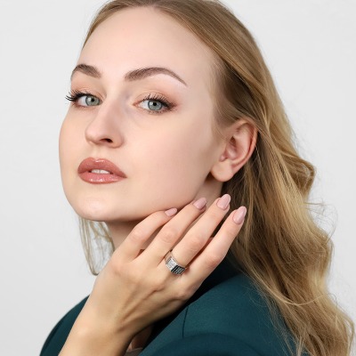 Pierścionek sygnet z białego złota 750 z brylantami 0,45 ct 2