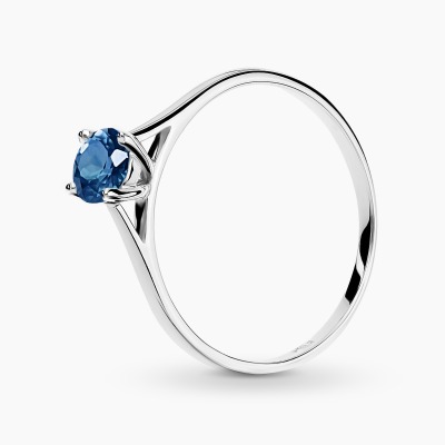 Pierścionek Sorrento z białego złota 585 z szafirem 0,60 ct