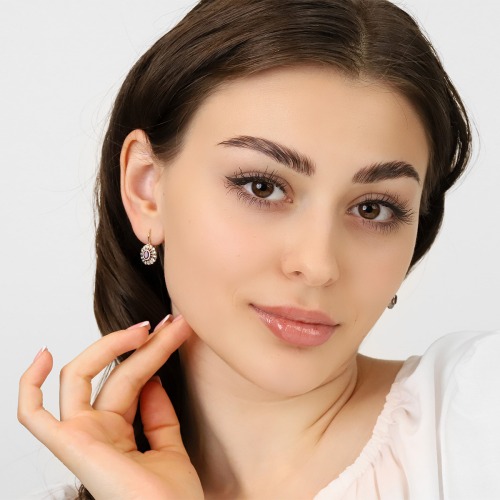 Kolczyki dwukolorowe złoto 585 z brylantami 0,18 ct i rubinami 0,64 ct