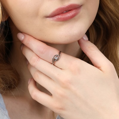 Pierścionek z białego złota 585 z cyrkonią  3,37 g 2