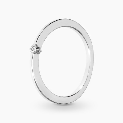 Pierścionek zaręczynowy z białego złota 750 z brylantem o...