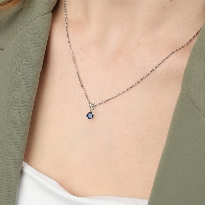 Zawieszka Sorrento z białego złota 585 z szafirem 0,60 ct 2