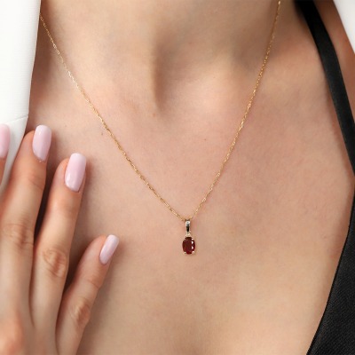 Zawieszka Livorno żółte złoto 585 z rubinem 2