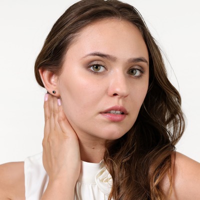 Kolczyki z białego złota 585 z czarnymi diamentami 0,66 ct 2