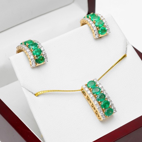 Kolczyki z dwukolorowego złota 585 z brylantami 1,01 ct i szmaragdami 3,2 ct