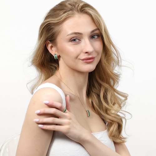 Kolczyki z dwukolorowego złota 585 z brylantami 1,01 ct i szmaragdami 3,2 ct