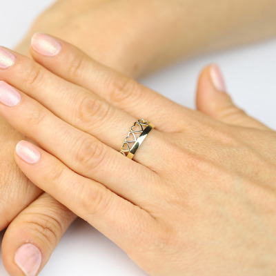 Pierścionek z żółtego i białego 585 złota serca 2