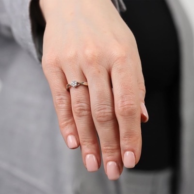 Pierścionek z dwukolorowego złota 585 kwiatek z... 2