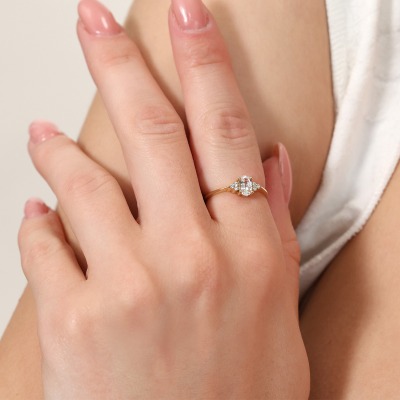 Pierścionek zaręczynowy Perugia żółte złoto 585 z białym... 2