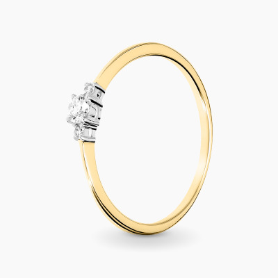 Pierścionek dwukolorowe złoto 585 z trzema brylantami...