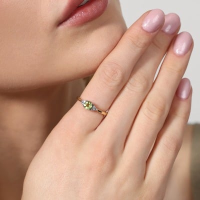 Pierścionek z dwukolorowego złota 585 z oliwinem 0,42 ct... 2