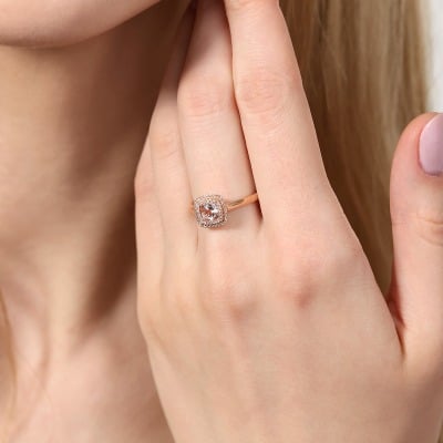 Pierścionek z różowego złota 585 z morganitem 0,51 ct i... 2