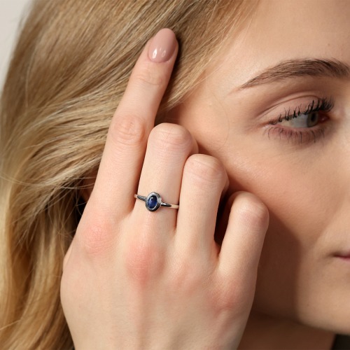 Pierścionek Portofino z białego złota 585 z szafirem 0,51 ct