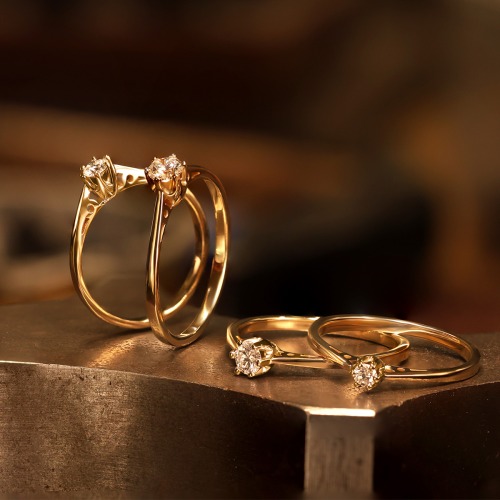 Pierścionek zaręczynowy Siena żółte złoto 585 z brylantem 0,05 ct