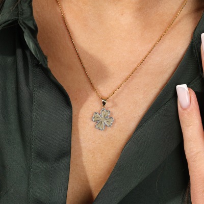 Zawieszka z żółtego i białego złota 585 koniczynka... 2