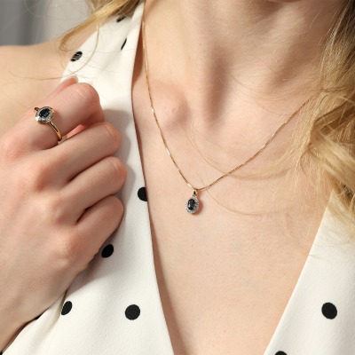 Zawieszka z dwukolorowego złota 585 z diamentami 0,10 ct... 2