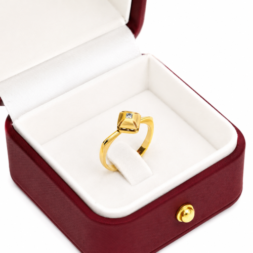 Pierścionek z żółtego złota 585 oryginalny, z brylantem 0,08 ct