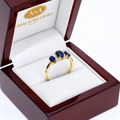 Pierścionek z żółtego złota 585 z szafirami 1,34 ct i diamentami 0,03 ct
