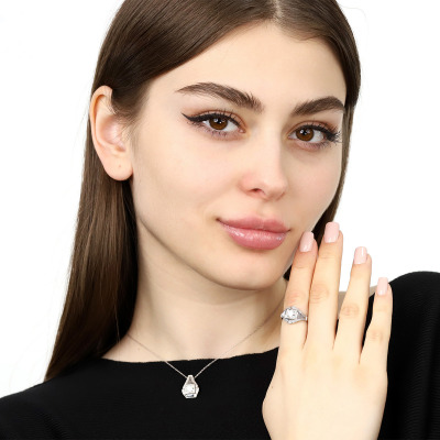 Zawieszka z białego złota 585 z brylantami 0,58 ct 2