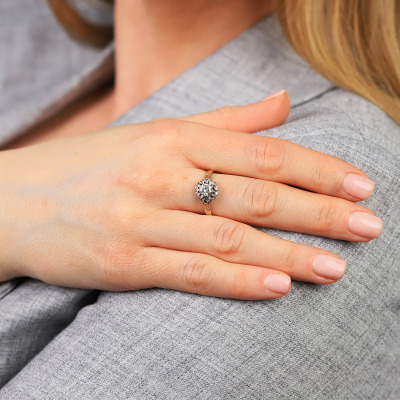 Pierścionek z dwukolorowego złota 585 w formie kwiatu z... 2