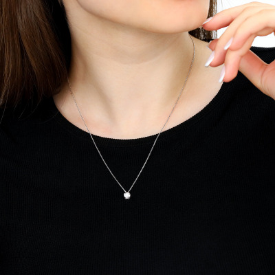 Naszyjnik z białego złota 585 z brylantami 0,16 ct dł.... 2