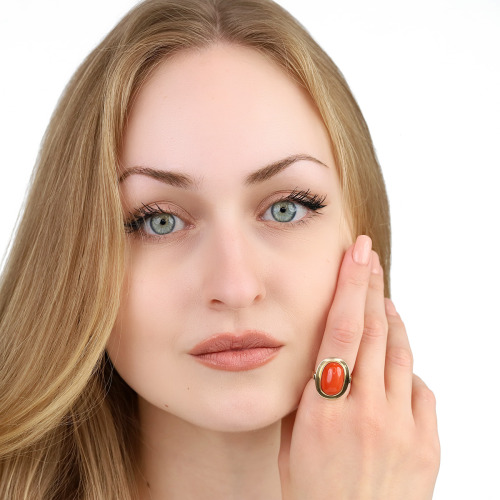 Pierścionek z żółtego złota 585 z okazałym koralem