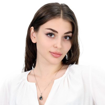 Zawieszka z białego złota 585 z topazem 7,81 ct,... 2