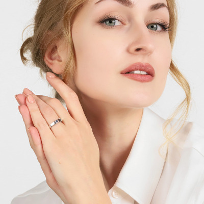 Pierścionek zaręczynowy białe złoto 585 Milano z czarnym... 2