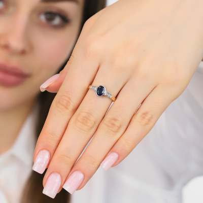 Pierścionek dwukolorowe złoto 585 z brylantami 0,06 ct i... 2